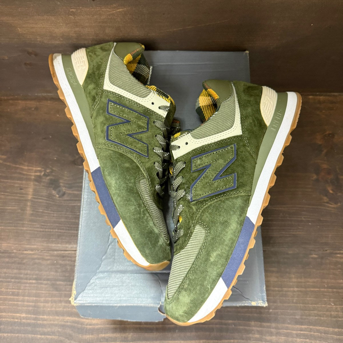 Green Plaid Yellow New Balance 574 Size 10.5 (Pre-Owned) - Image 2