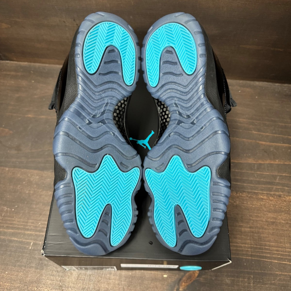 Jordan 11 Retro Gamma Blue (2025) - Image 6