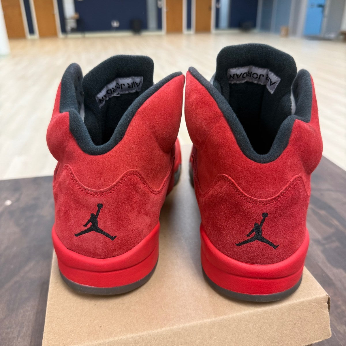 Jordan 5 Retro Red Suede Size 13 (Pre-Owned) - Image 4