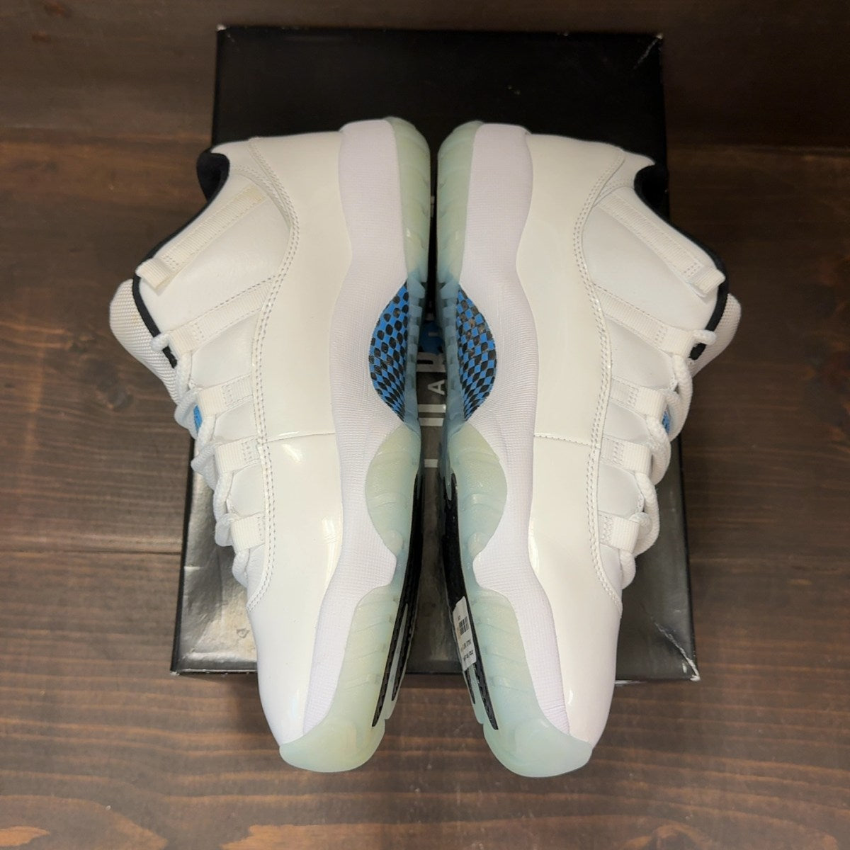 Jordan 11 Retro Low Legend Blue - Image 4