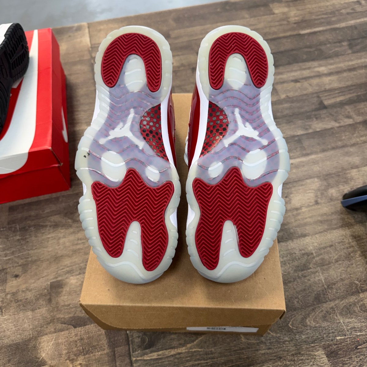 Jordan 11 Retro Cherry (2022) Size 9.5 (Pre-Owned) - Image 4