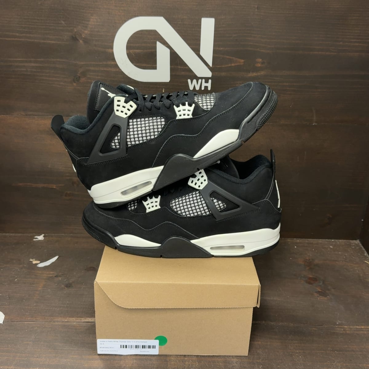 Jordan 4 Retro White Thunder Size 12.5 (Pre-Owned) - front