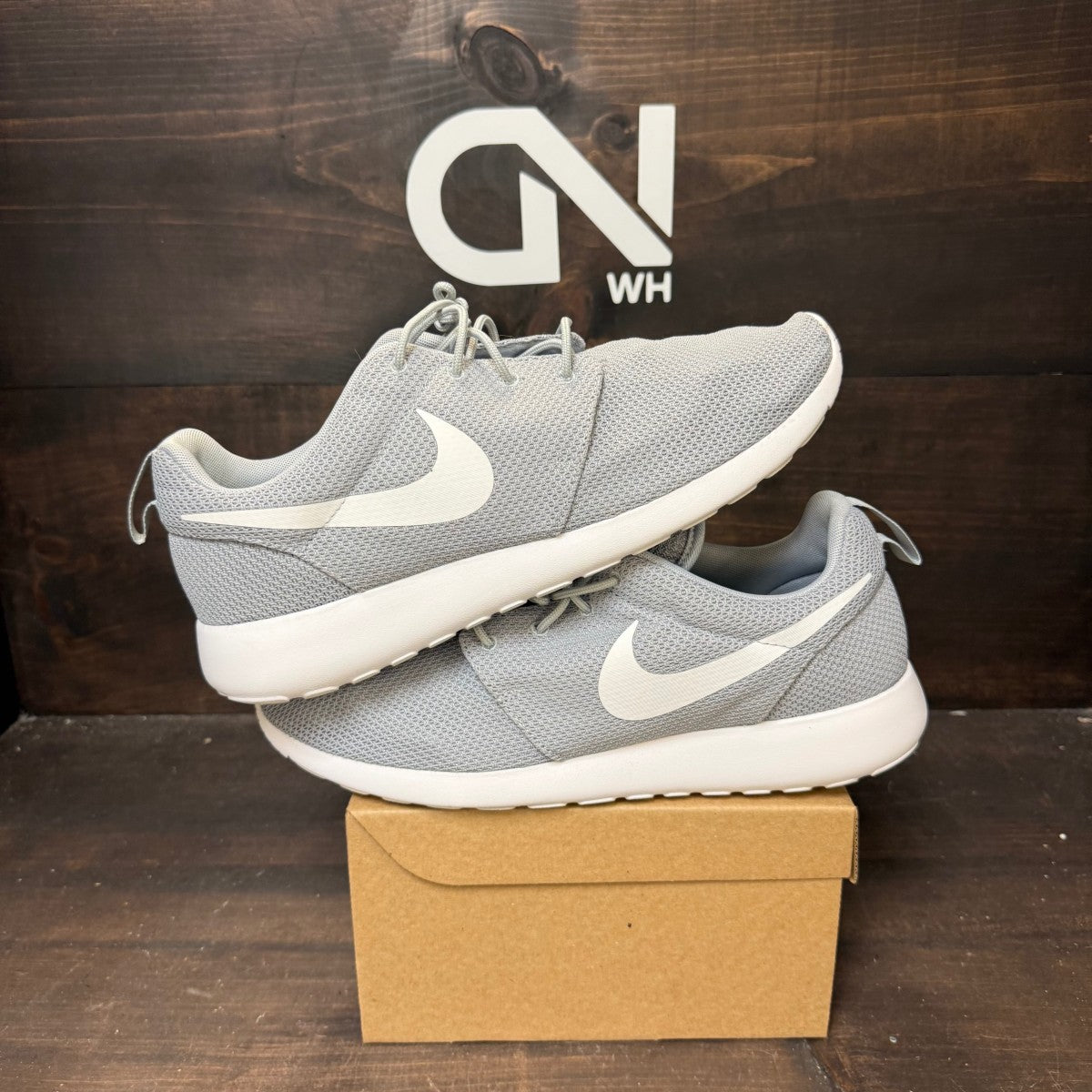 Nike Roshe Run Wolf Grey Size 12 (Pre-Owned) - Image 1