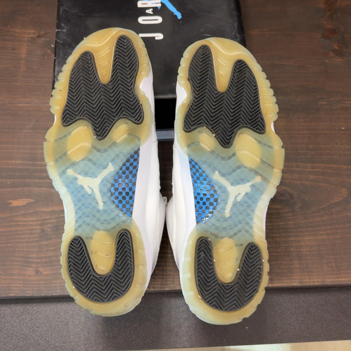 Jordan 11 Retro Low Legend Blue - Image 8