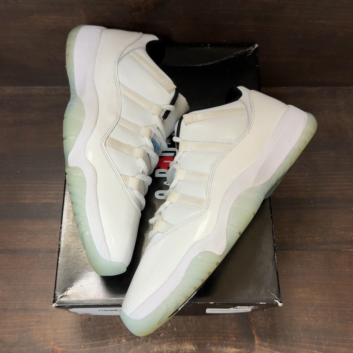 Jordan 11 Retro Low Legend Blue - Image 2