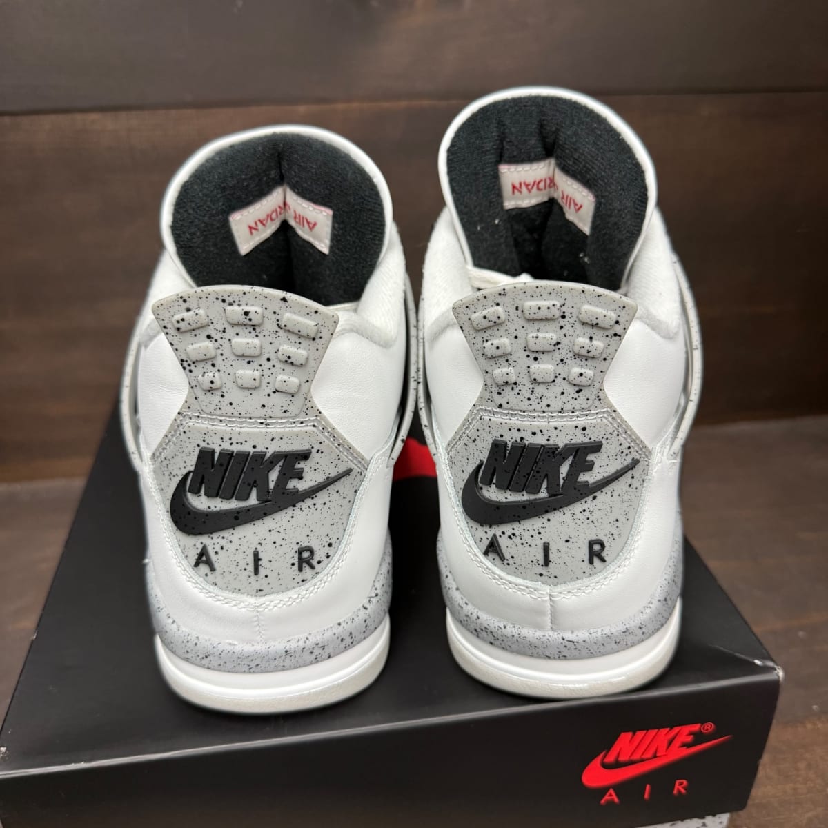 Jordan 4 Retro White Cement (2025) Size 9.5 (Pre-Owned) - sole