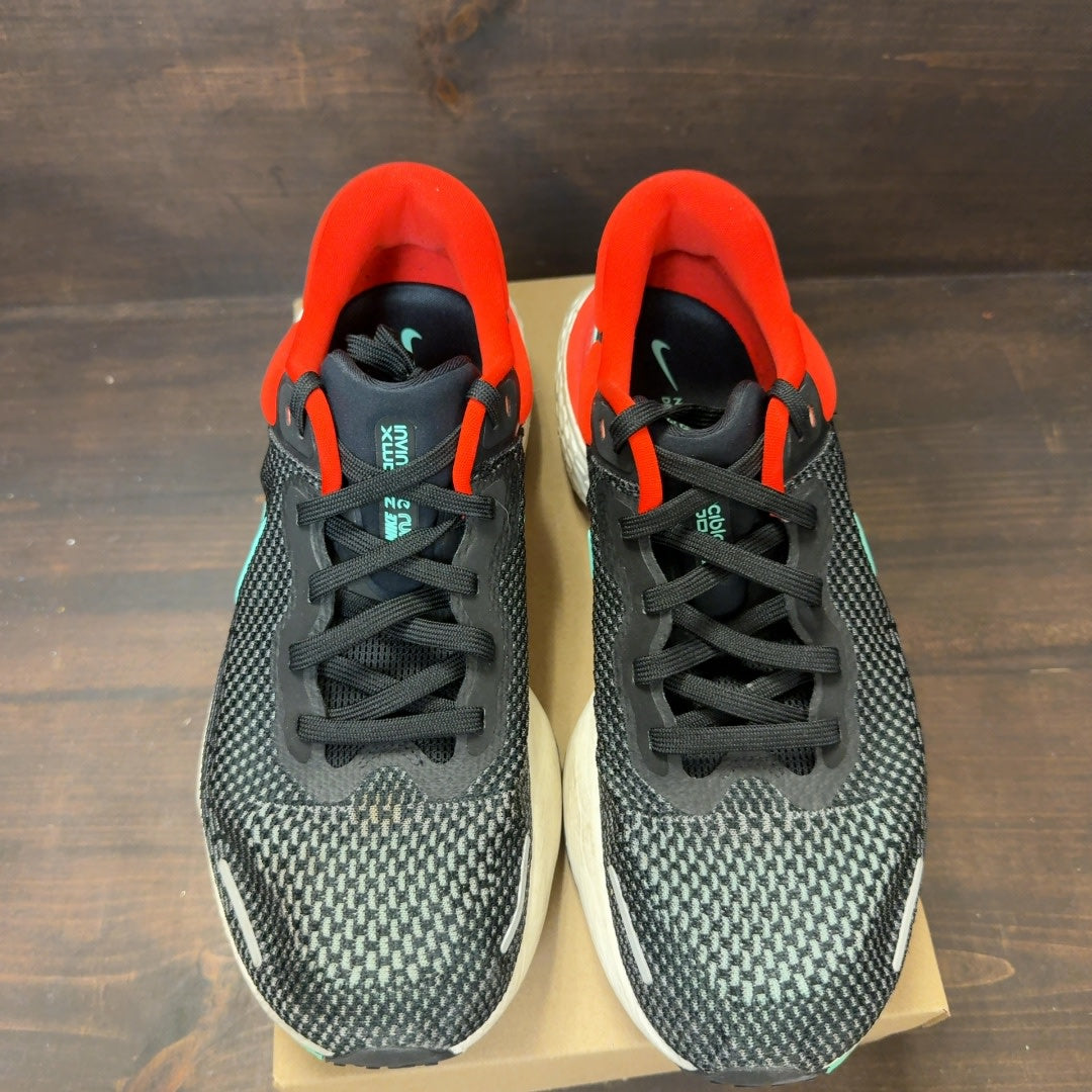Nike ZoomX Invincible Run Flyknit Grey Infrared Size 12 (Pre-Owned) - Image 3