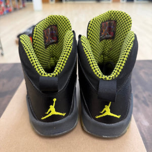 Jordan 10 Retro Venom Green Size 6Y (Pre-Owned) - Image 5