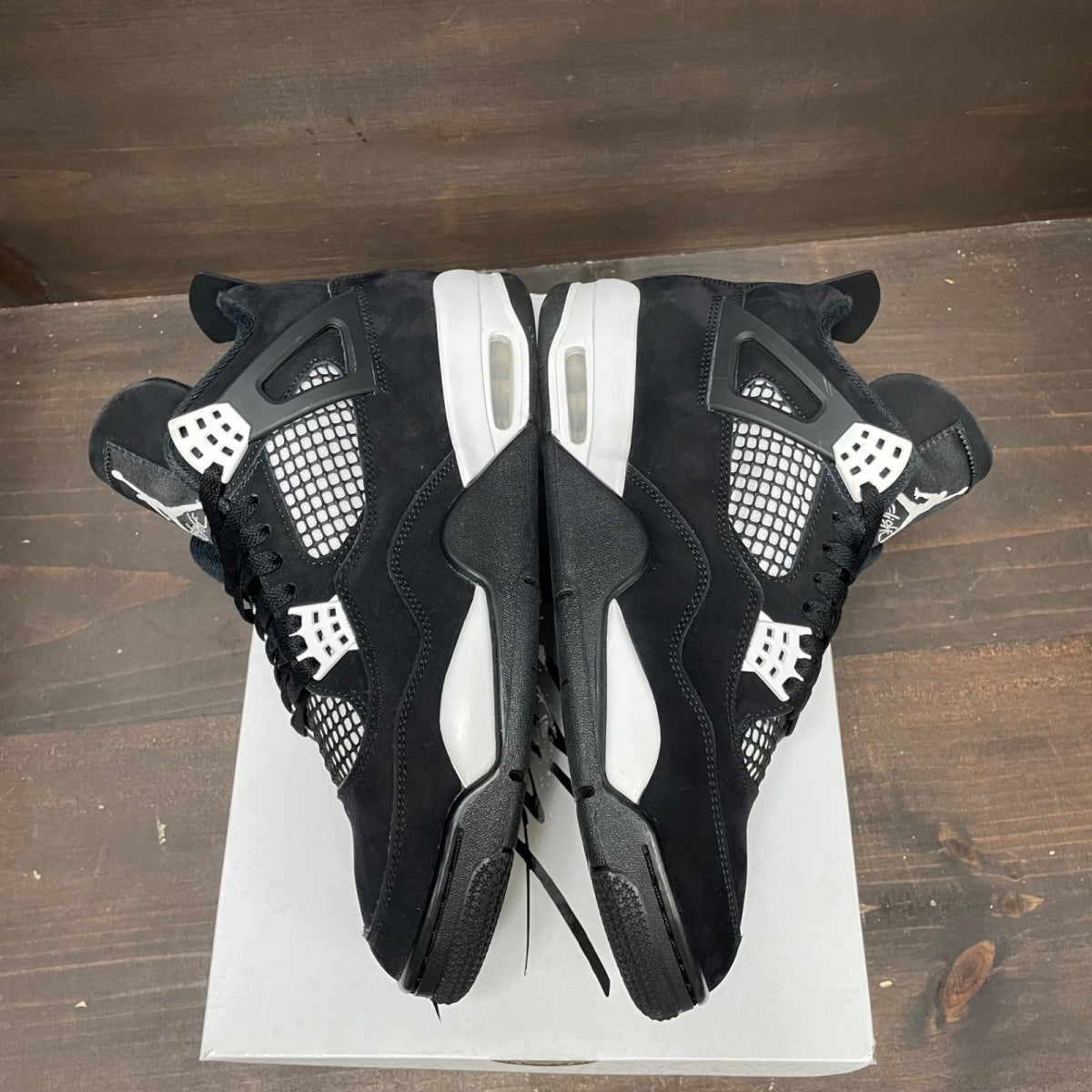 Jordan 4 Retro White Thunder - Image 5