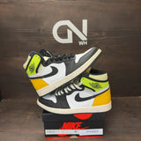Jordan 1 Retro High White Black Volt University Gold Size 9 (Pre-Owned) - Image 1