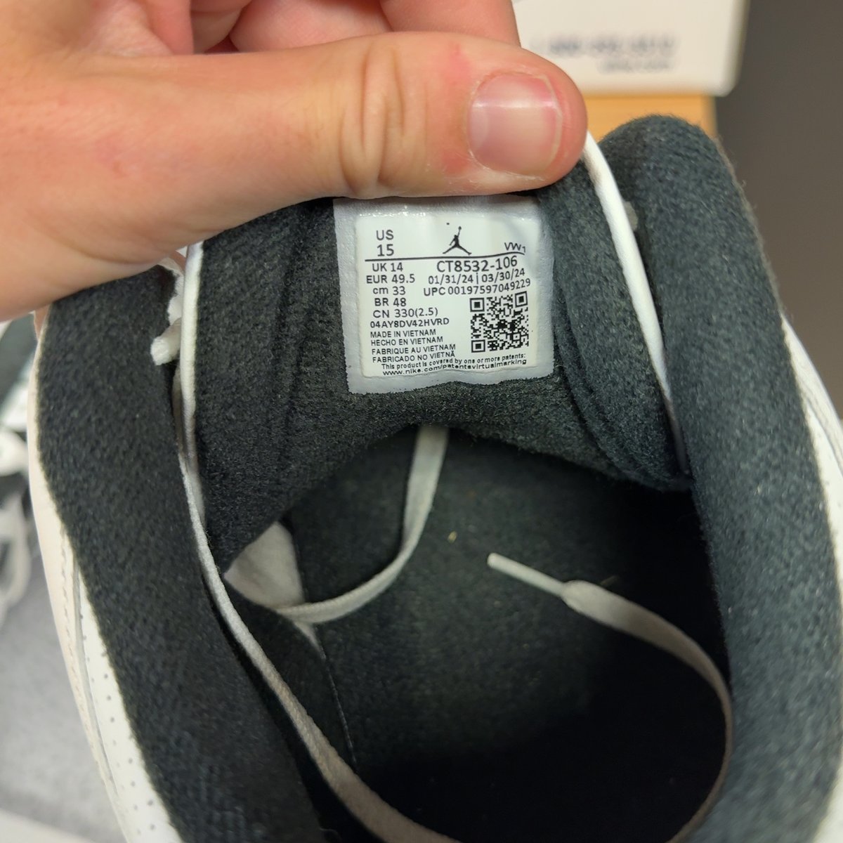 Jordan 3 Retro Cement Grey Size 15 (Pre-Owned) - front