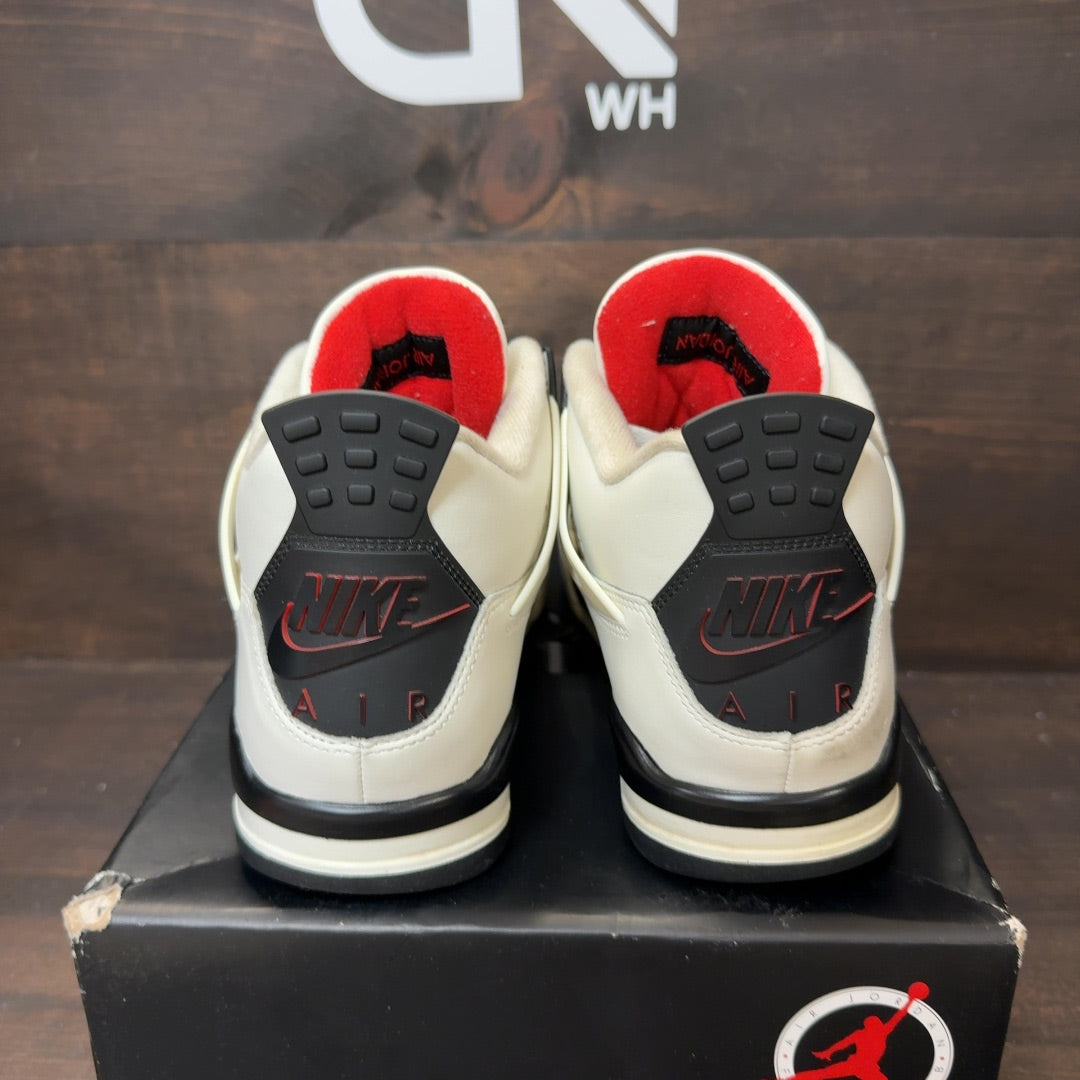 Jordan 4 Retro OG Flight Club Size 10.5 (Pre-Owned)