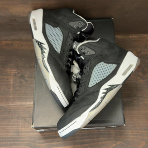 Jordan 5 Retro Moonlight (2021) - Image 2