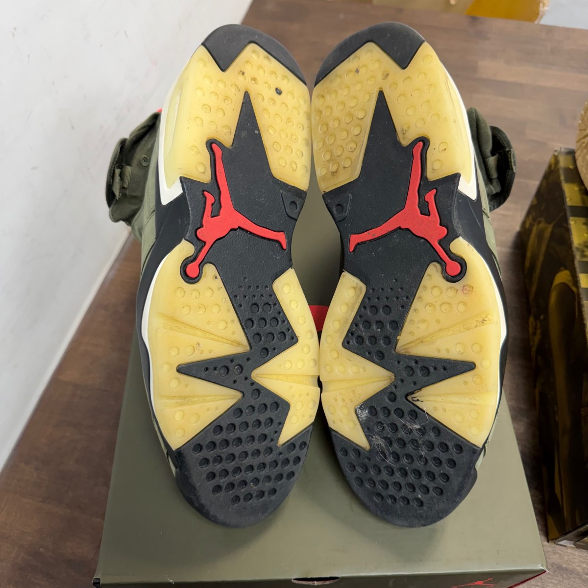 Jordan 6 Retro Travis Scott - Image 5