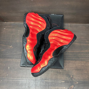 Nike Air Foamposite One Habanero Red Size 9 (Pre-Owned) - tag