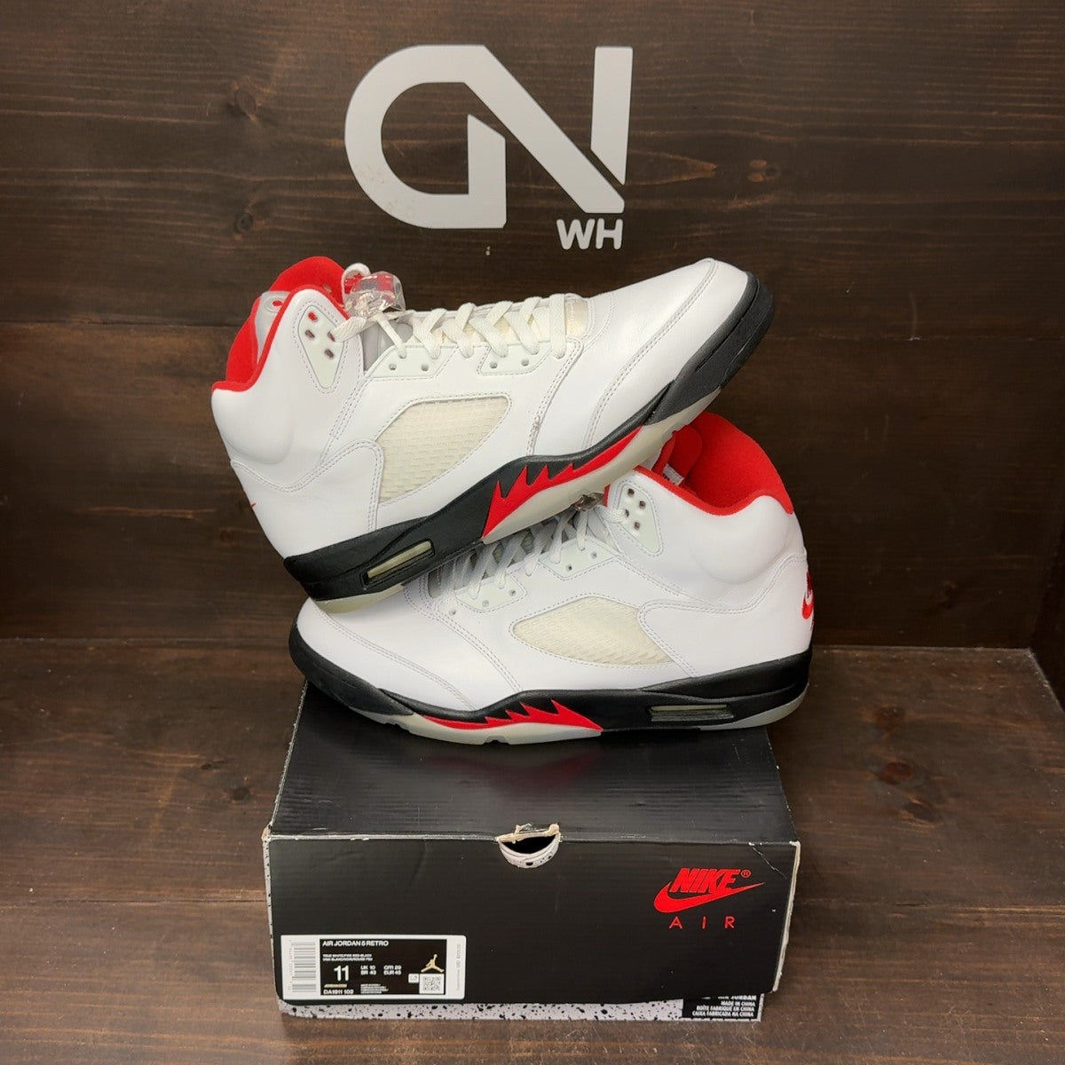 Jordan 5 Retro Fire Red Silver Tongue (2020) - Image 1
