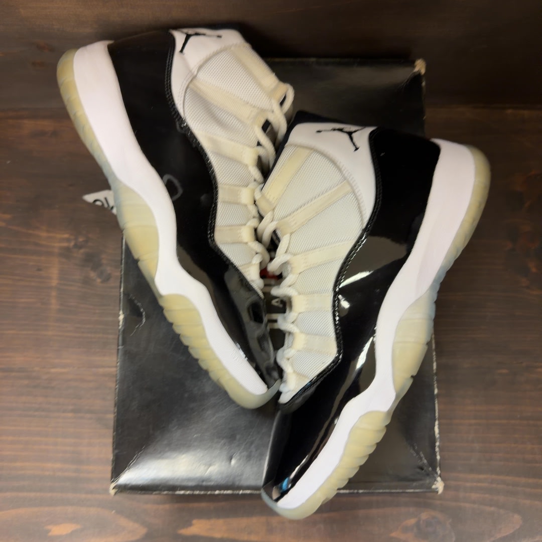 Jordan 11 Retro Concord (2018) - Image 2