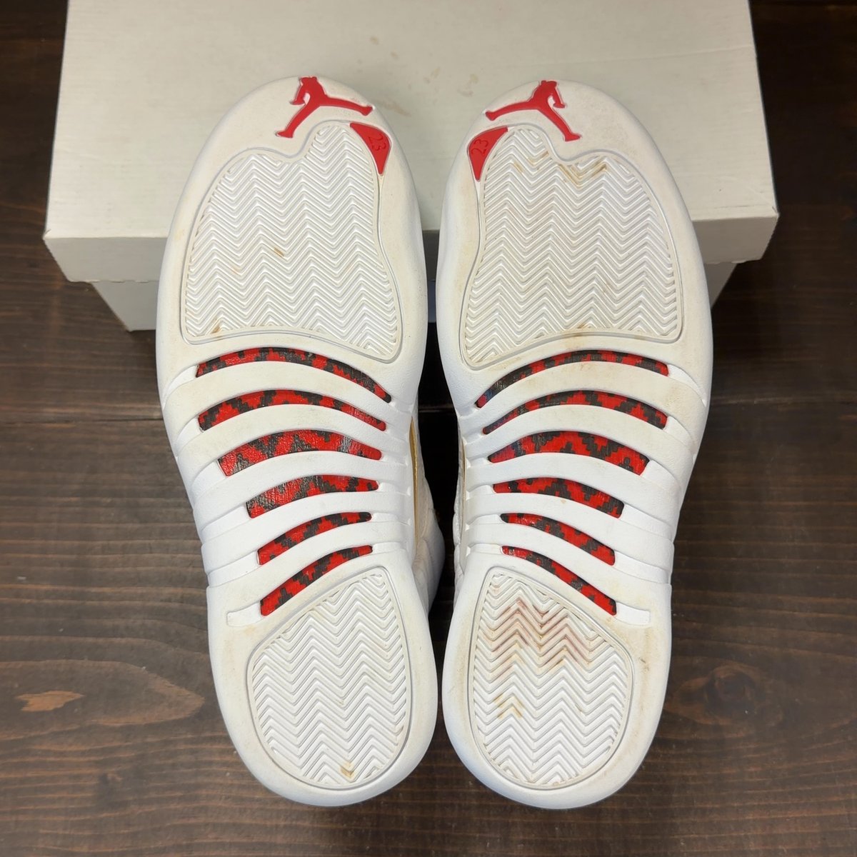 Jordan 12 Retro FIBA (2019) Size 11.5 (Pre-Owned) - aux