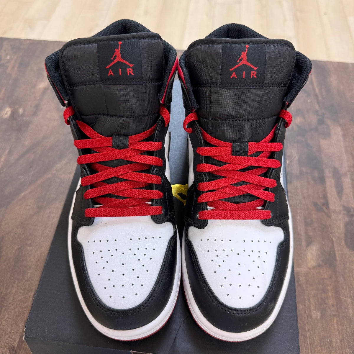 Jordan 1 Mid Gym Red Black Toe - Image 2