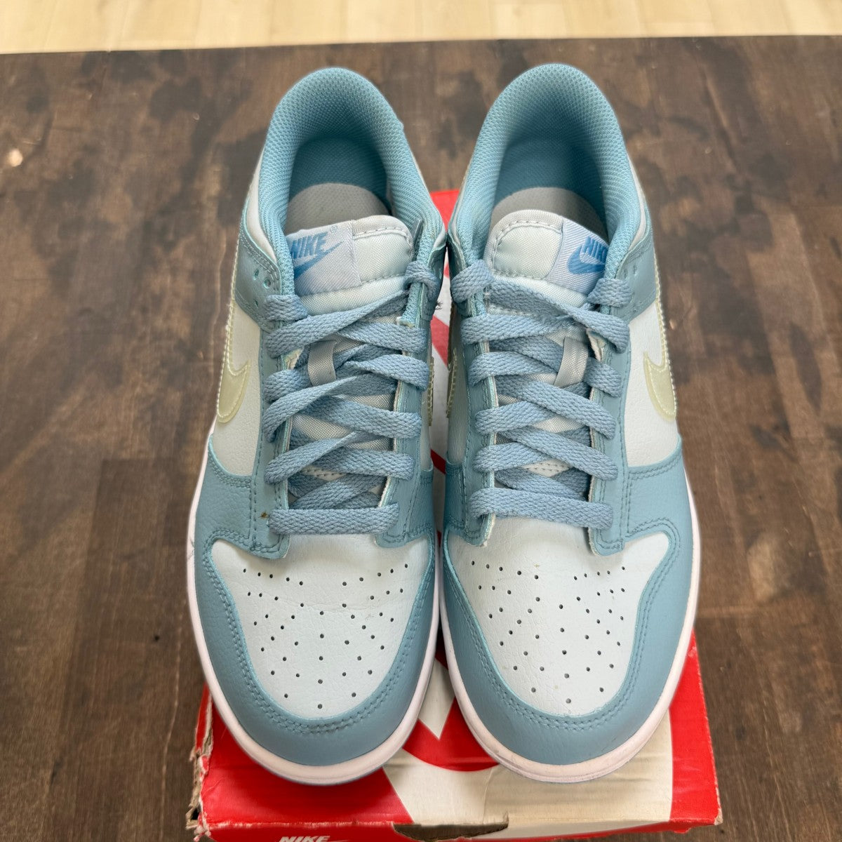 Nike Dunk Low Clear Blue Swoosh (GS) Size 6.5Y (Pre-Owned) - Image 2