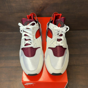 Nike Air Huarache White Red Oxide Size 13 (Pre-Owned) - Image 3