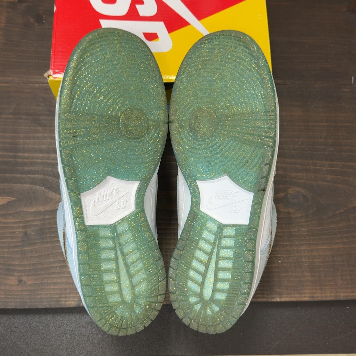 Nike SB Dunk Low Sean Cliver - Image 8