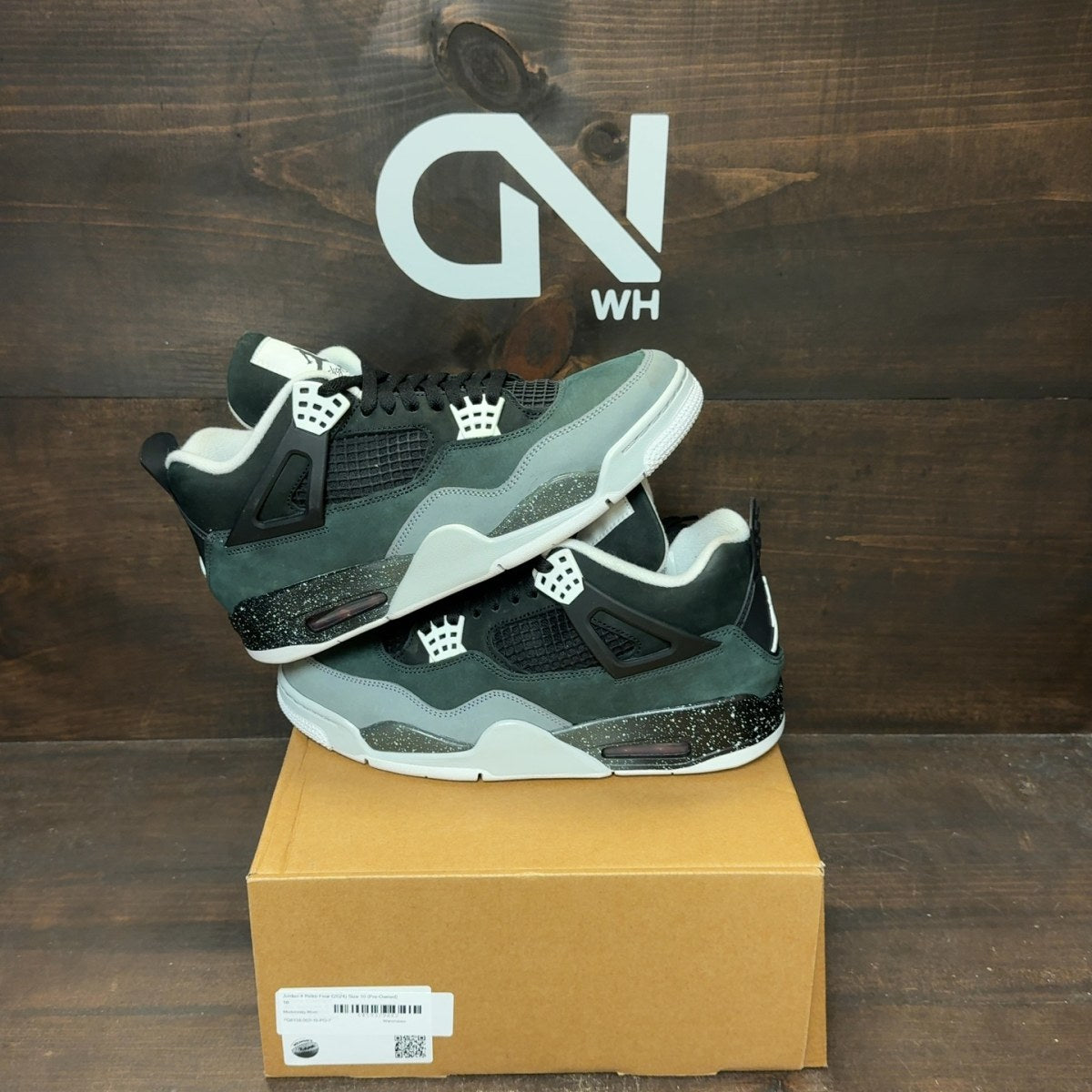 Jordan 4 Retro Fear (2024) Size 10 (Pre-Owned) - Image 1
