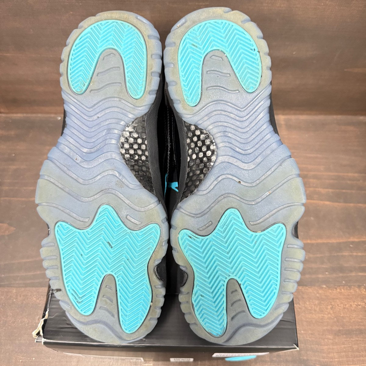Jordan 11 Retro Gamma Blue (2025) - Image 6
