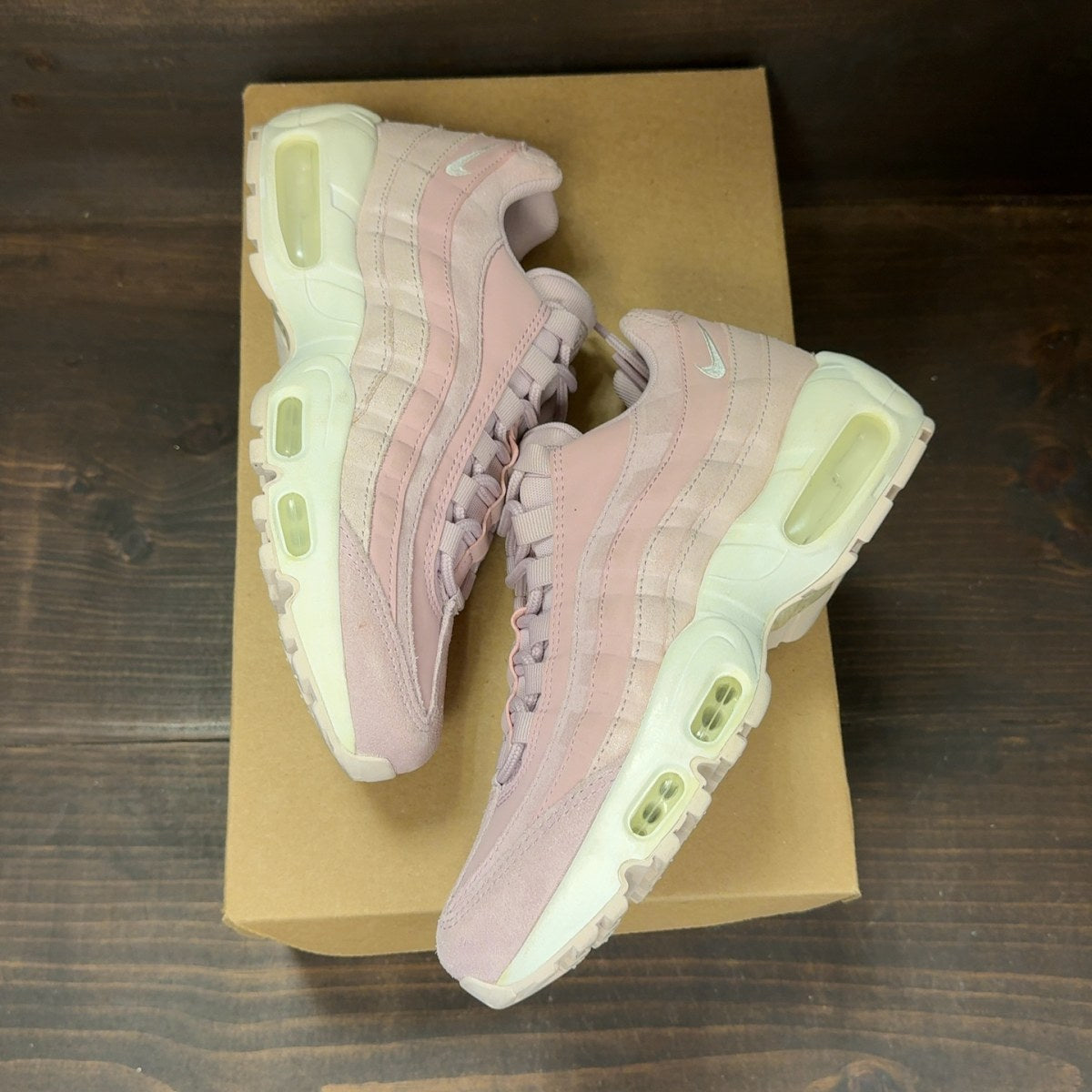 Nike Air Max 95 Plum Chalk (Women's) Size 6.5W (Pre-Owned) - Image 2