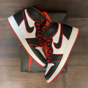 Jordan 1 Retro High Bloodline (GS) Size 5Y (Pre-Owned)