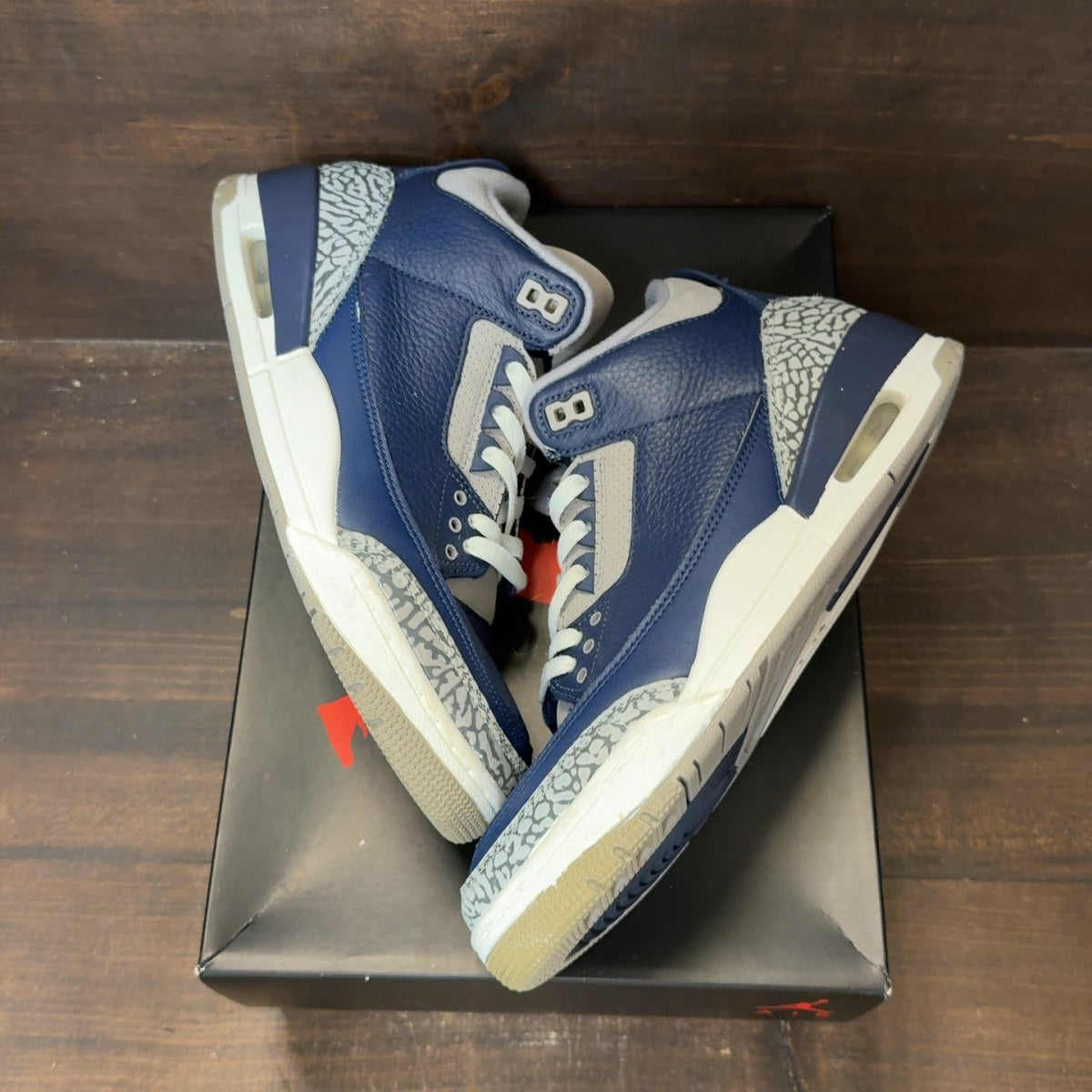 Jordan 3 Retro Georgetown (2021) Size 9 (Pre-Owned) - Image 2
