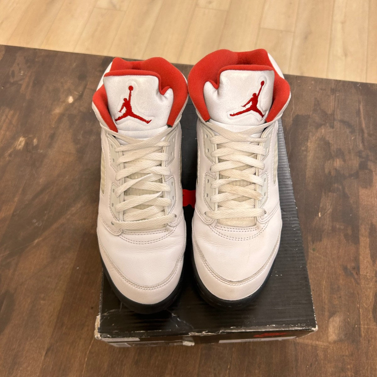 Jordan 5 Retro Fire Red Silver Tongue (2020) (GS) - Image 2