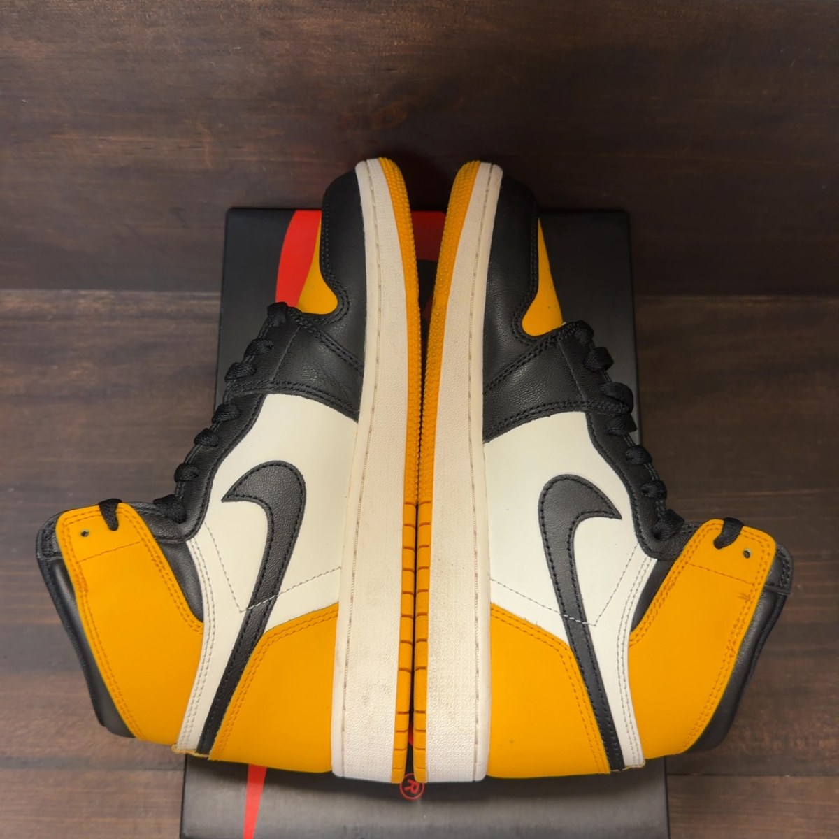 Jordan 1 Retro High OG Taxi (GS) - Image 5