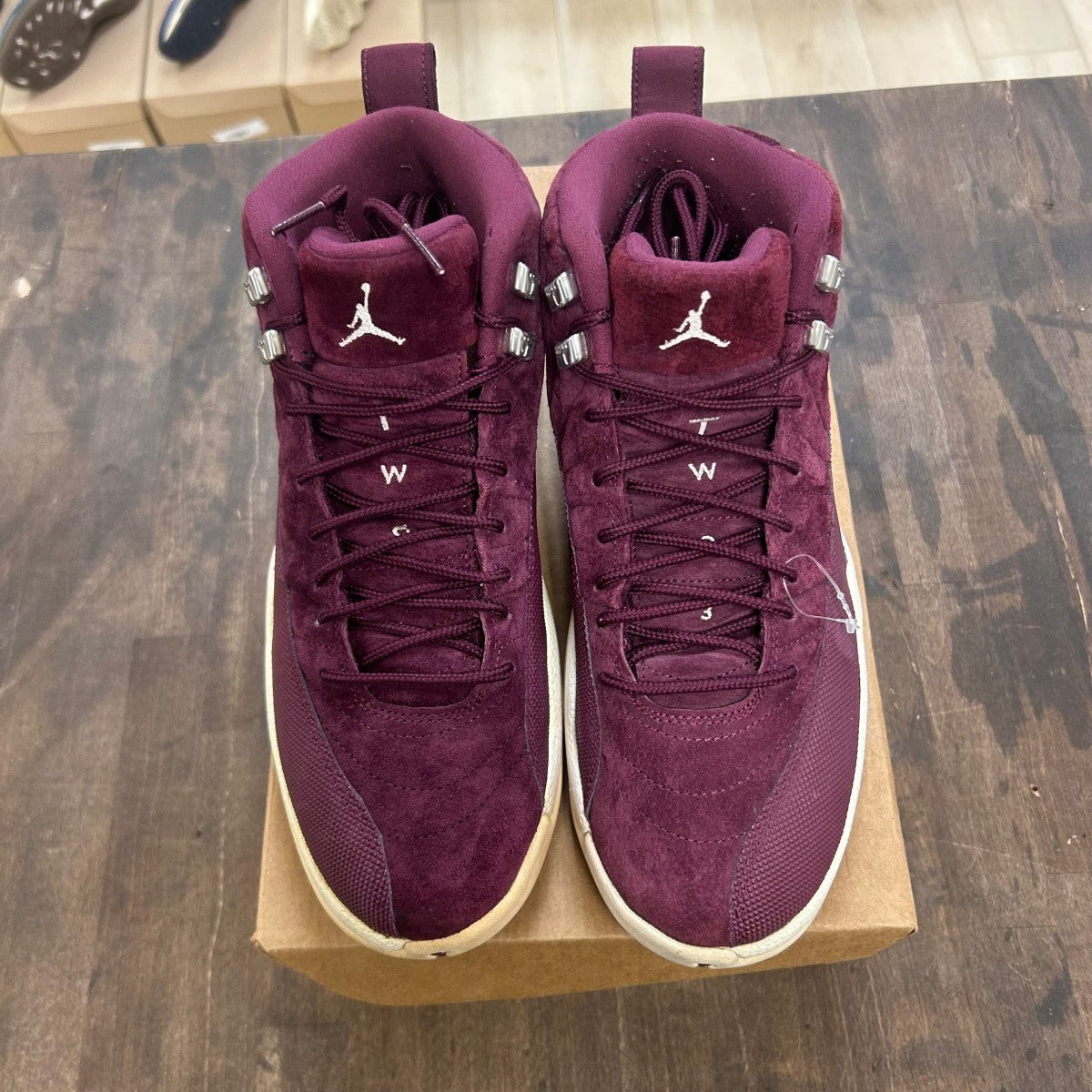 Jordan 12 Retro Bordeaux Size 8.5 (Pre-Owned) - Image 2