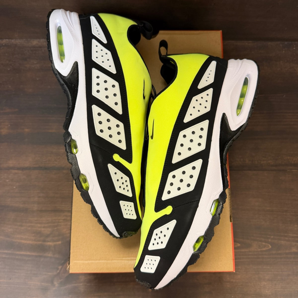 Nike Air Max Sunder Volt Black (Women's) - Image 2