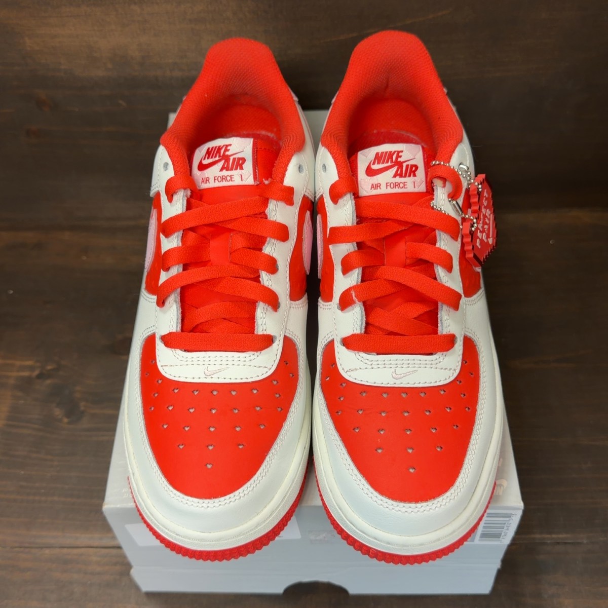 Nike Air Force 1 Low Valentine's Day (2025) (GS) - Image 3
