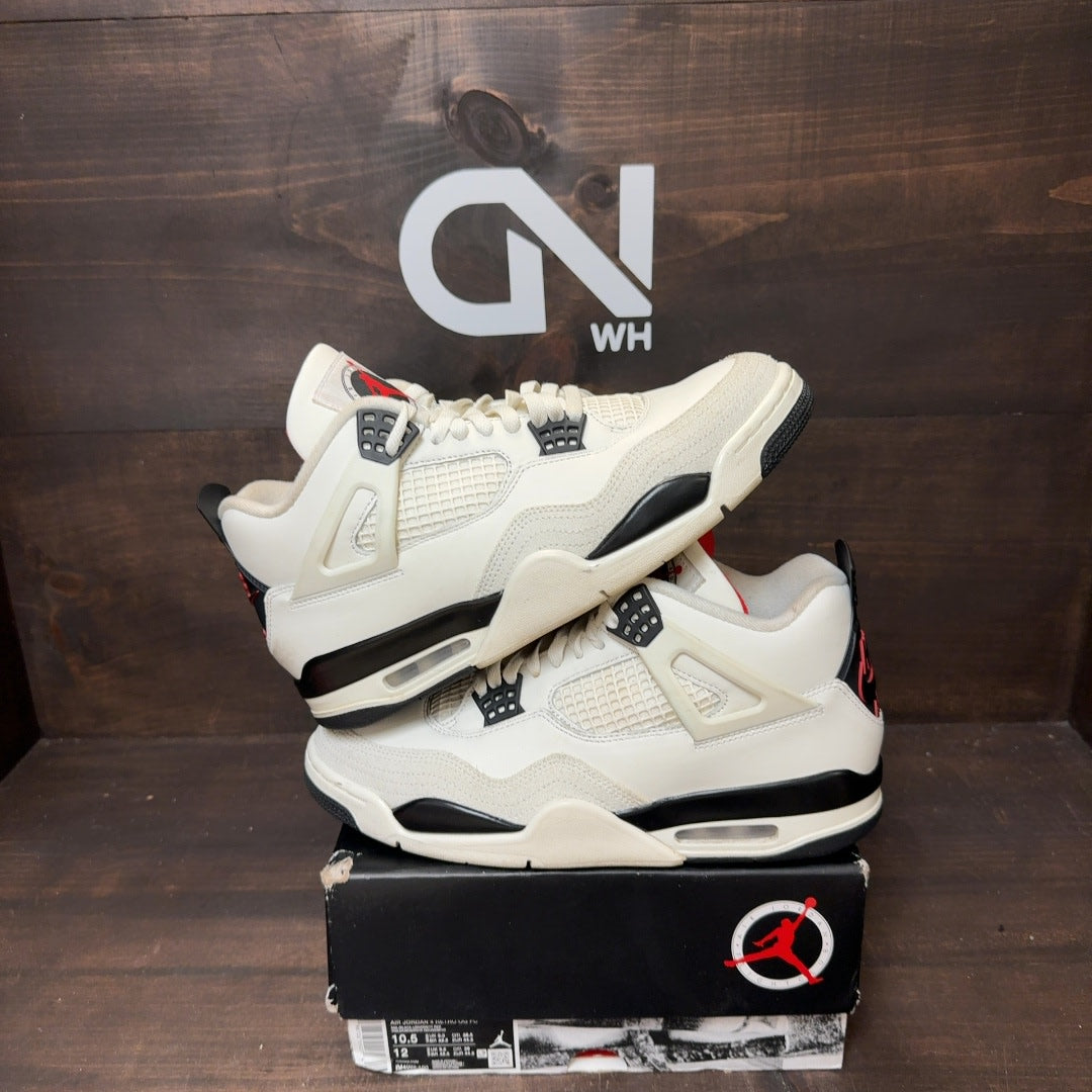 Jordan 4 Retro OG Flight Club Size 10.5 (Pre-Owned)