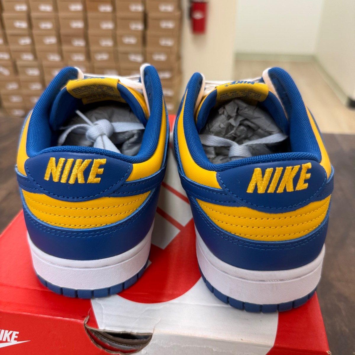 Nike Dunk Low UCLA - Image 2