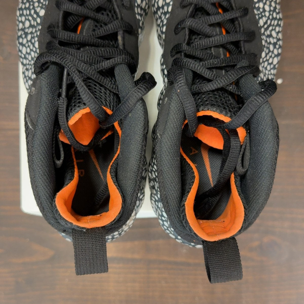 Nike Air Foamposite One Safari Size 9.5 (Pre-Owned) - Image 6