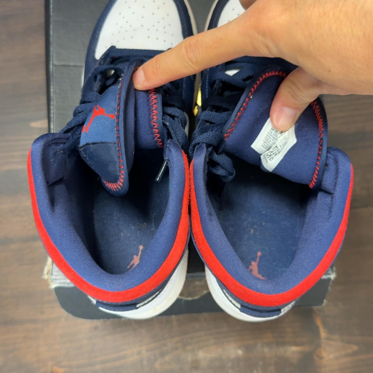 Jordan 1 Mid SE USA (GS) - Image 5