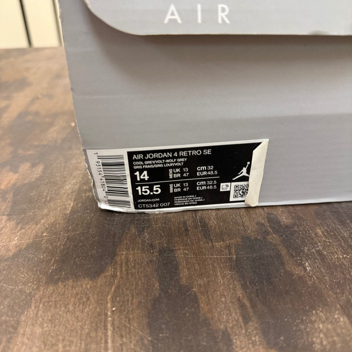 Jordan 4 Retro SE 95 Neon - Image 6