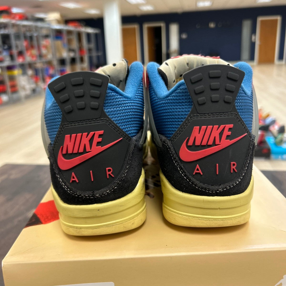 Jordan 4 Retro Union Off Noir - Image 4