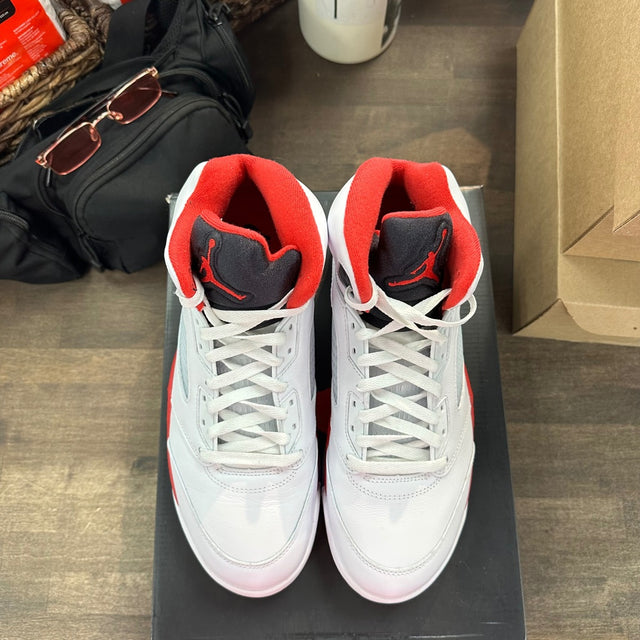 Jordan 5 Retro Fire Red Black Tongue (2025) - Image 2