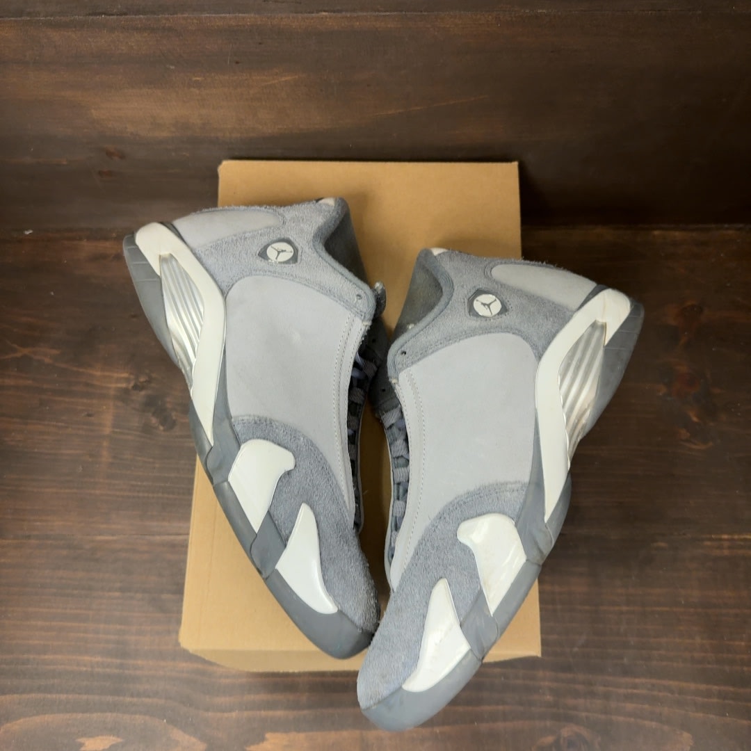 Jordan 14 Retro Flint Grey Size 10 (Pre-Owned) - Image 2