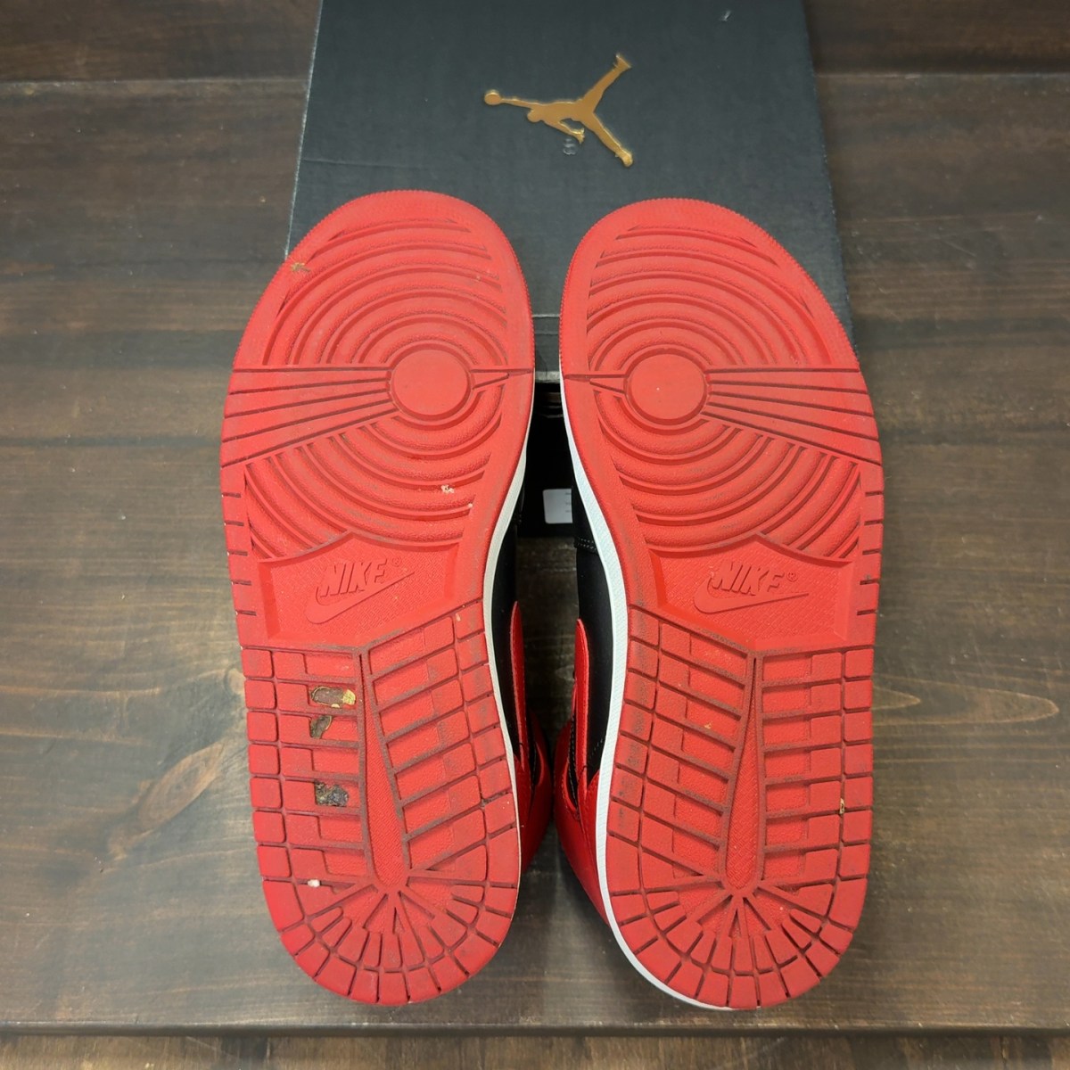 Jordan 1 Mid Banned (2020) - Image 8