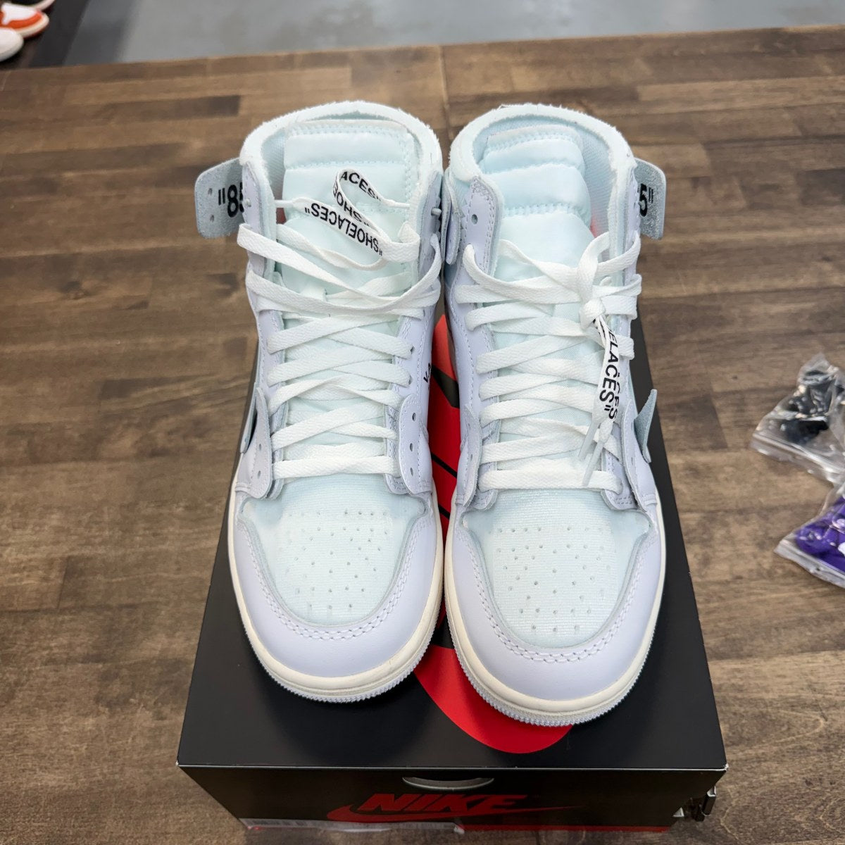 Jordan 1 Retro High Off-White Alaska Size 7.5 (Pre-Owned) - Image 2