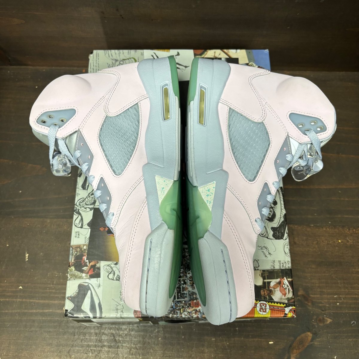 Jordan 5 Retro Easter (2022) Size 10 (Pre-Owned) - tag