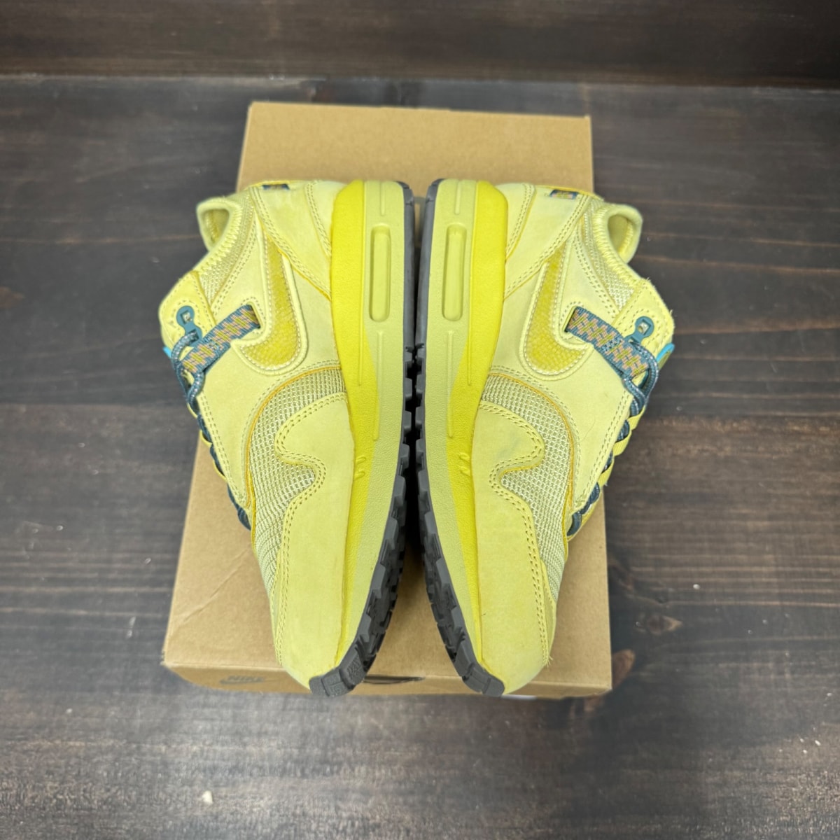 Nike Air Max 1 Travis Scott Cactus Jack Saturn Gold - Image 4