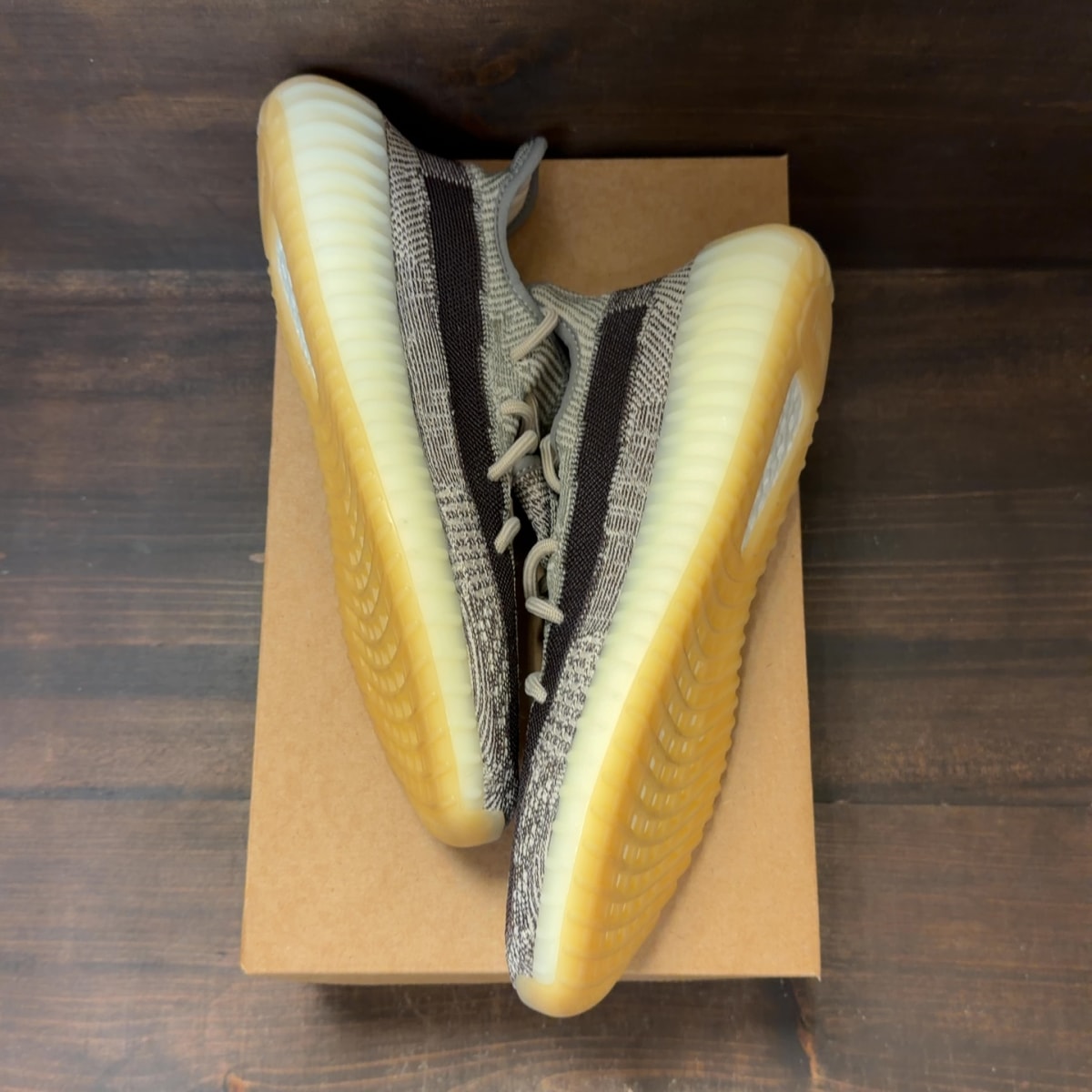 adidas Yeezy Boost 350 V2 Zyon Size 10 (Pre-Owned) - Image 2