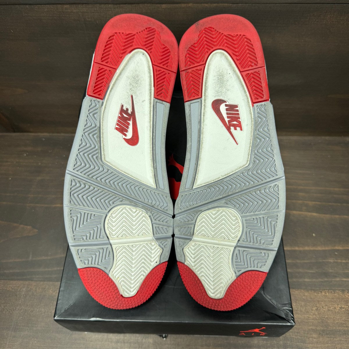 Jordan 4 Retro Bred (2019) - Image 6